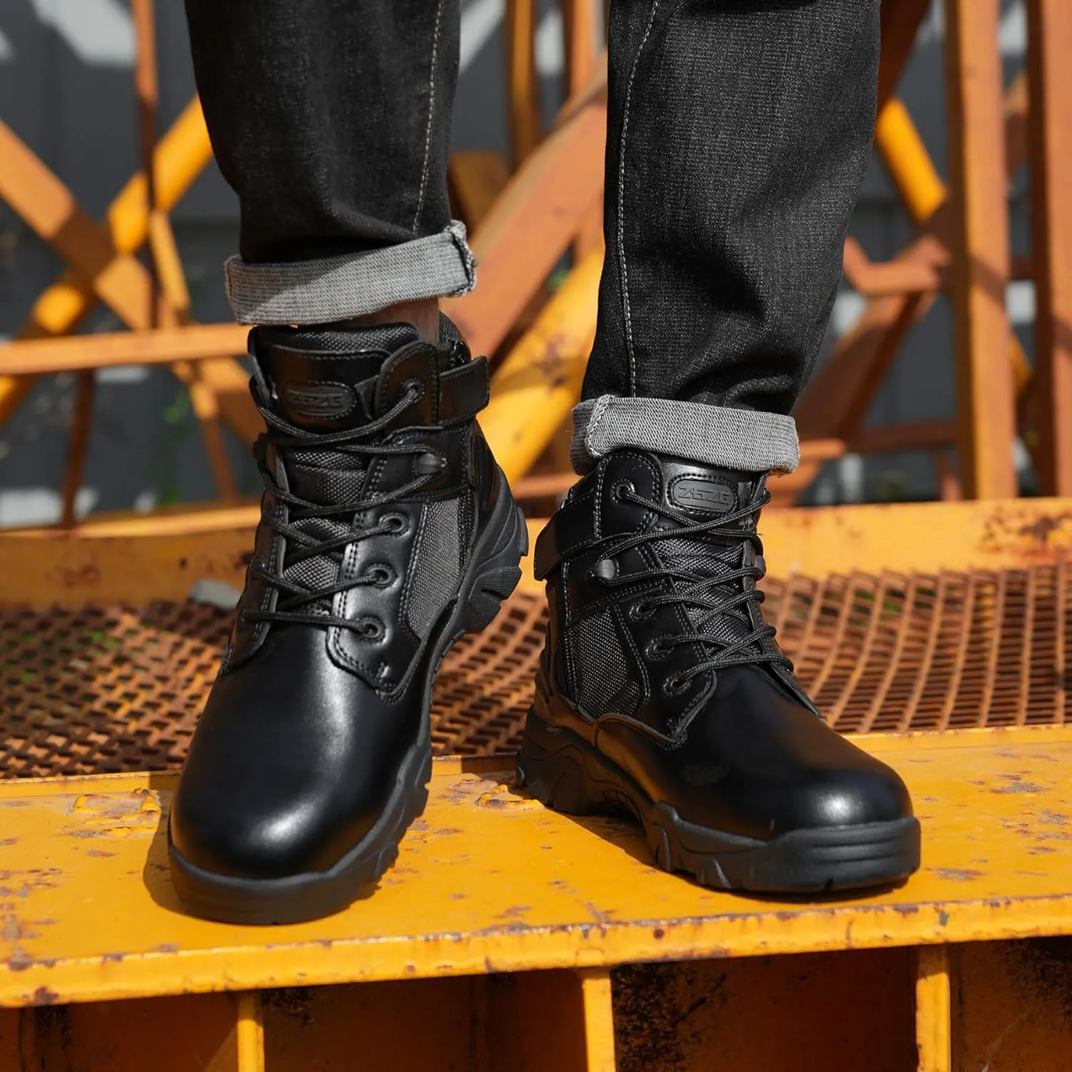Breathable Work Safety Boots Lightweight Mid Cut Steel Toe Industry Construction Sneakers