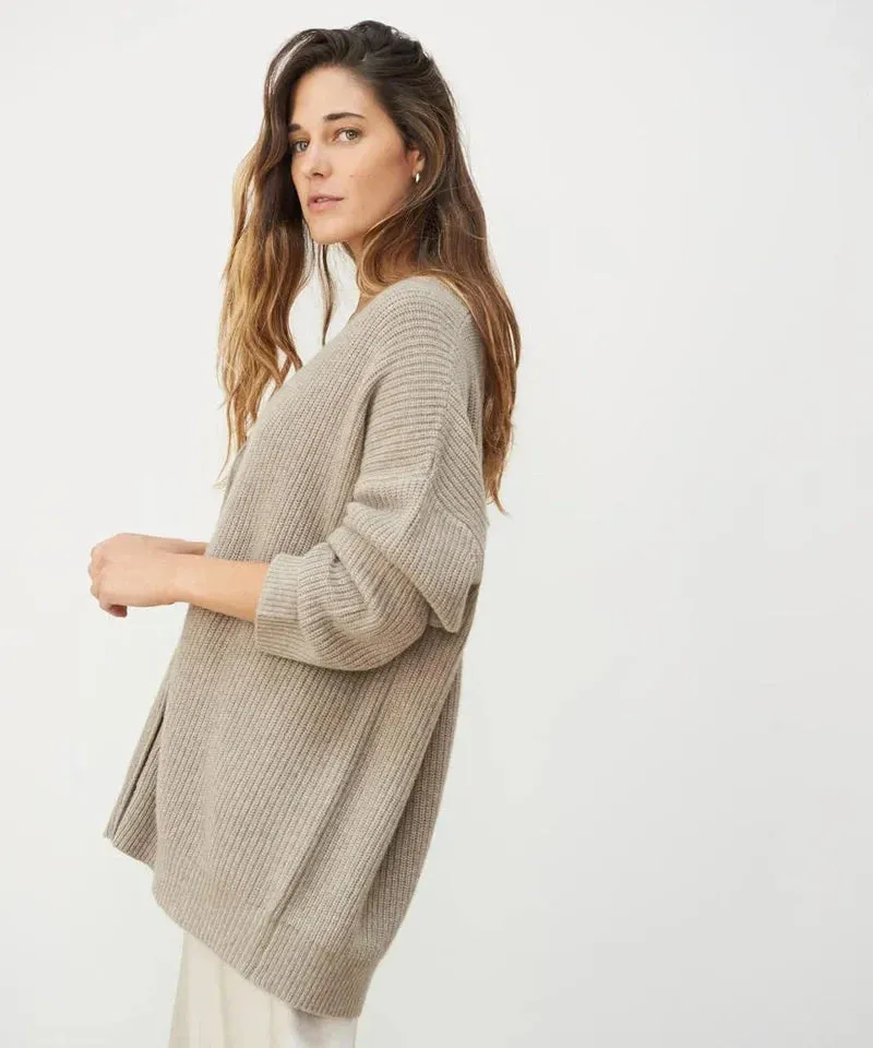 Cozy - Oversized knit cardigan in soft wool blend for timeless comfort
