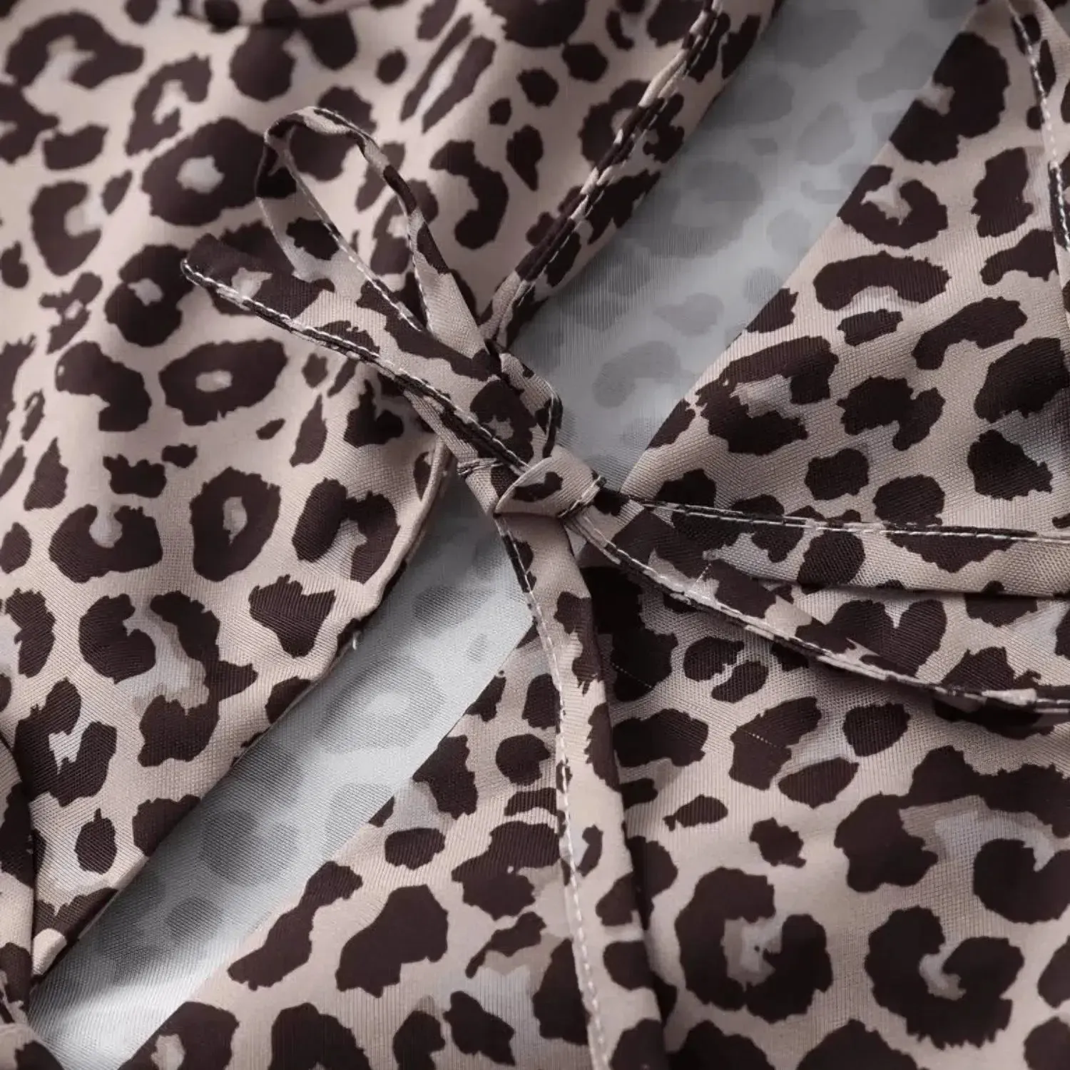 Félin Sauvage Set – Leopard print – Flirty mini skirt
