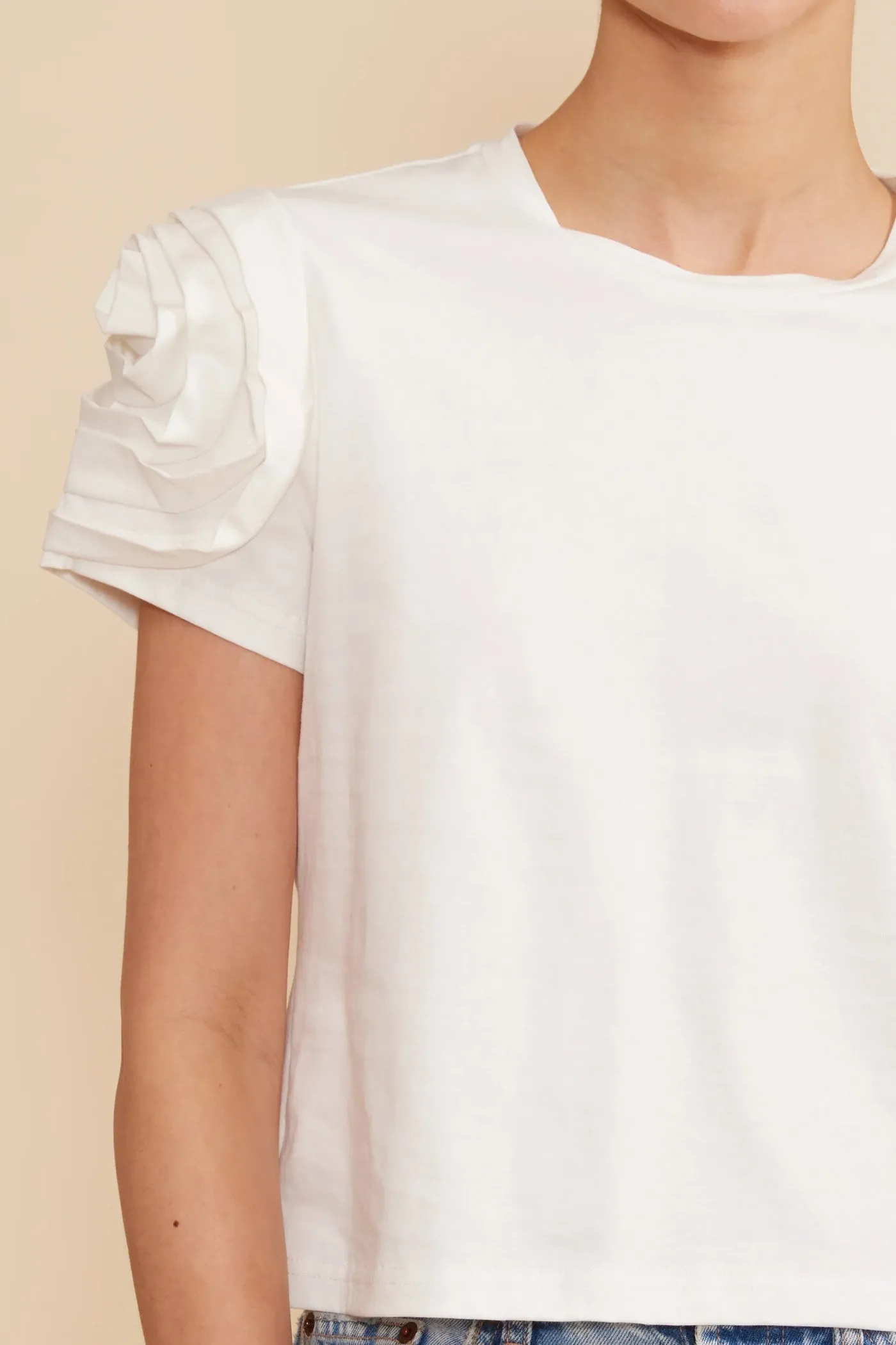 KYLIE WHITE ROSE TOP