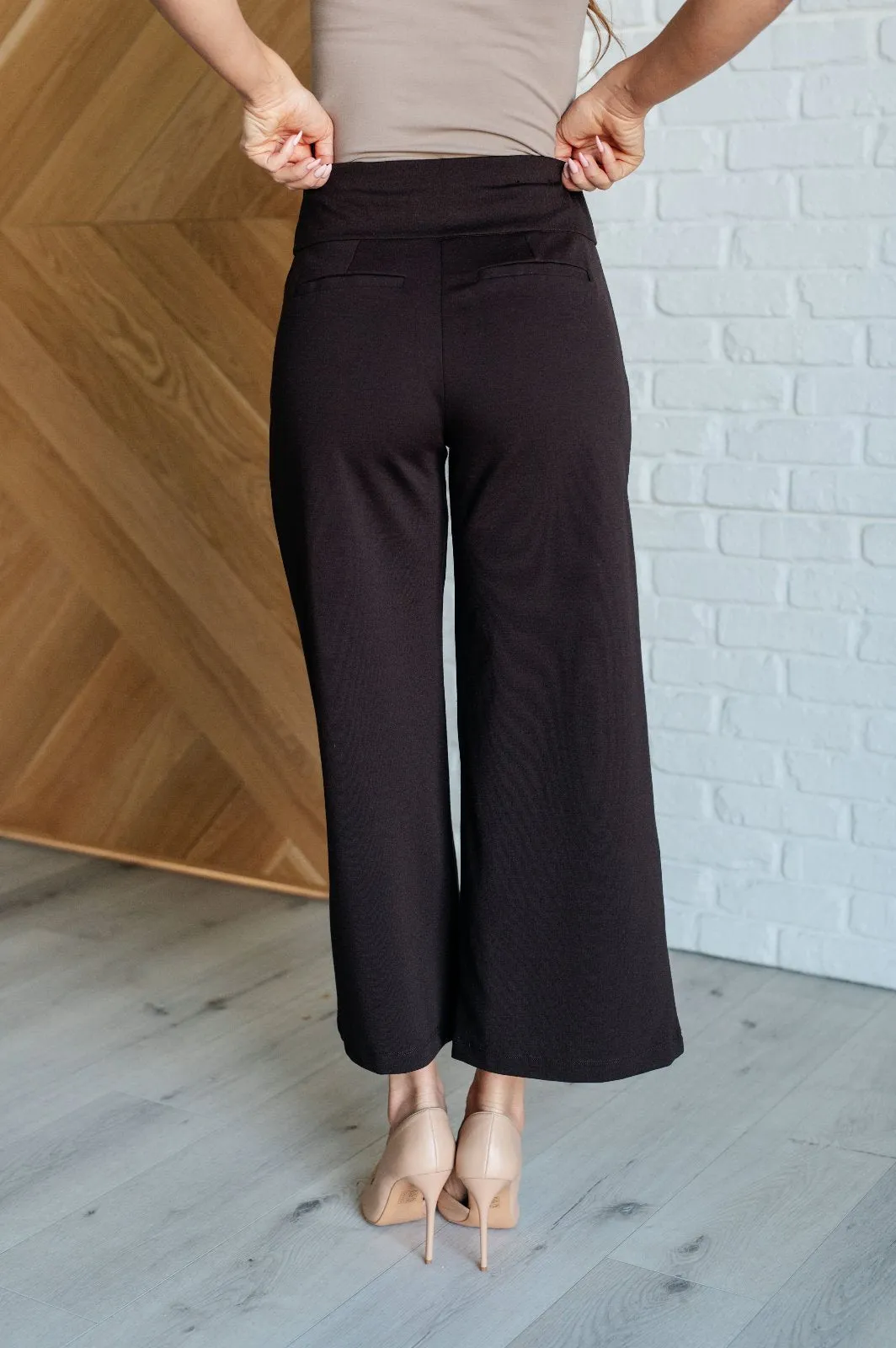 Magic Wide Leg Crop Pants in Brown