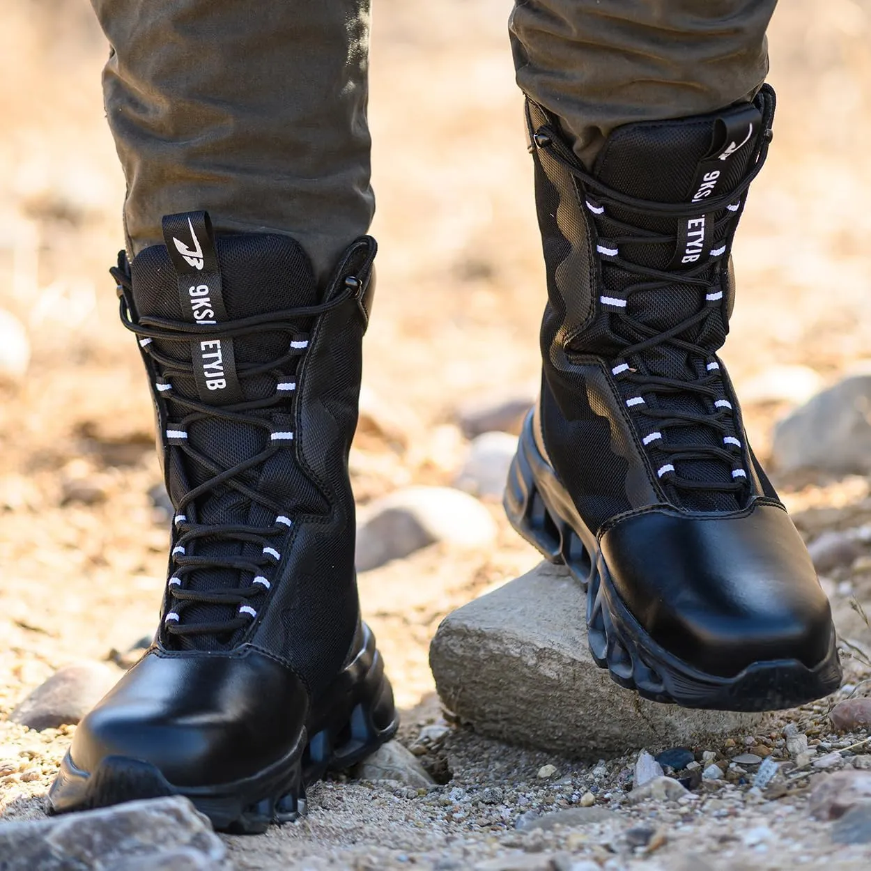 Men's Military Tactical boots Waterproof and dust proof work boots Desert boots Lightweight outdoor hiking boots Motorcycle shoes