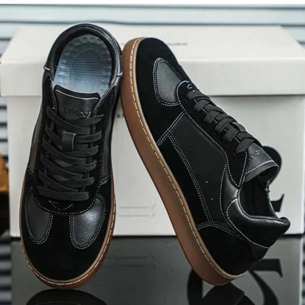 Men's Retro Suede Perforated Low-Top Sneakers