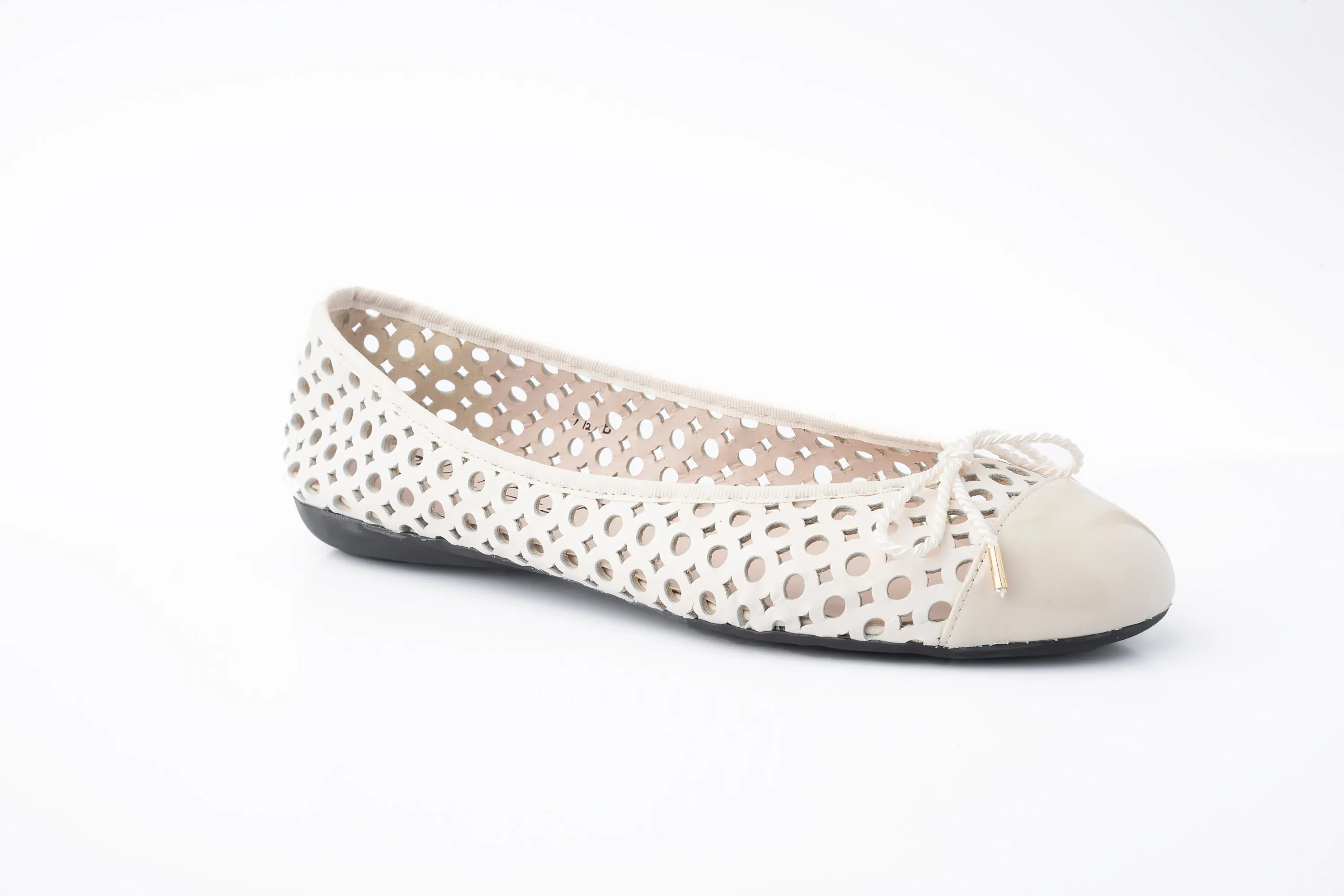 PAUL MAYER - BRANDY - SIZE 9 - PATENT MARFIL NAPPA MARFIL