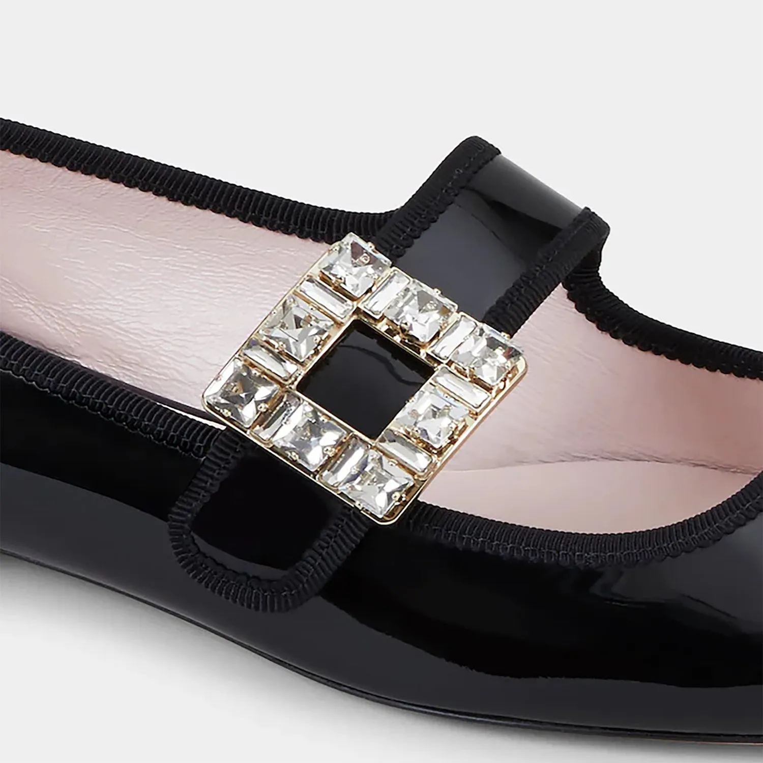 Très Vivier Strass Buckle Babies Ballerinas in Patent Leather