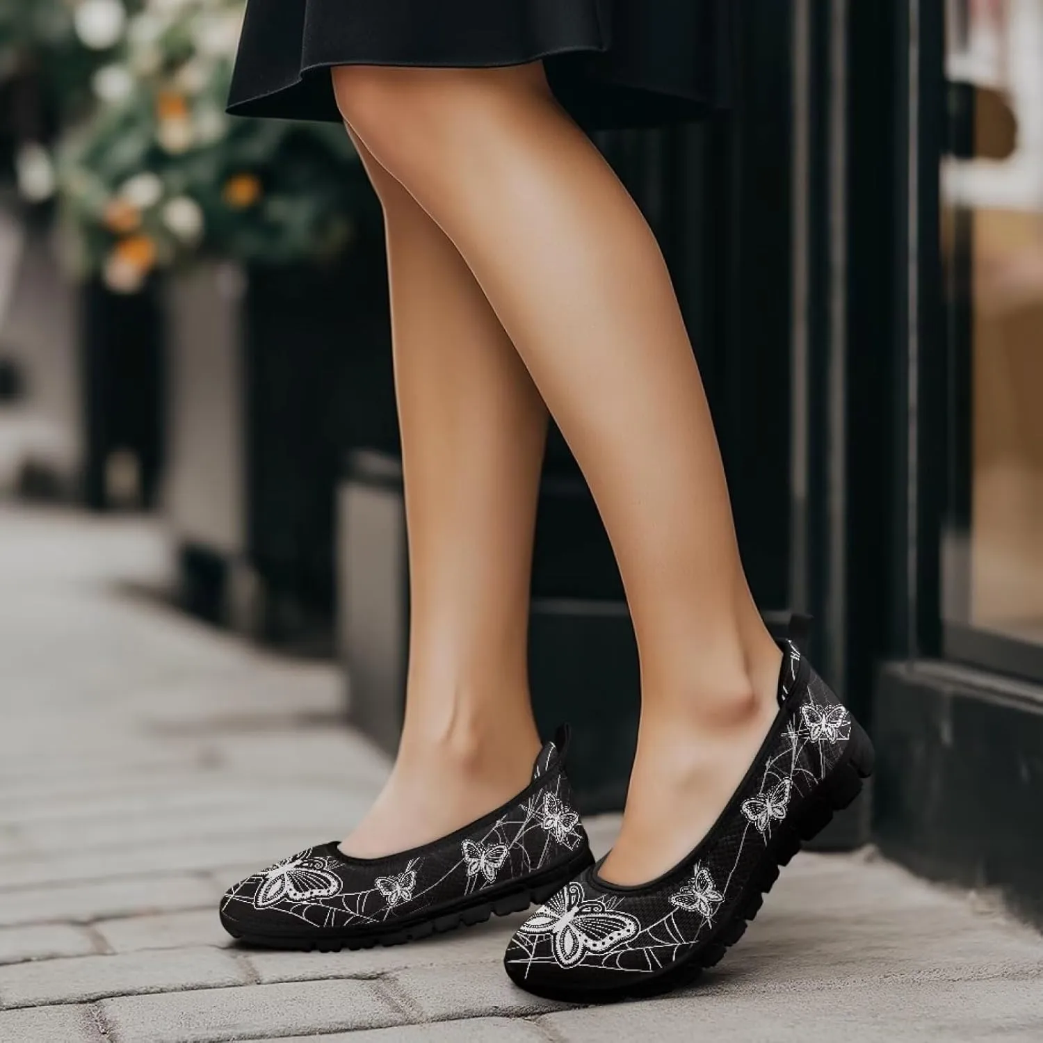 Women Slip On Shoes Sneakers for House Outdoor Breathable Lightweight Loafers Fashion Comfortable Sneakers Size 6-11 Black Sole